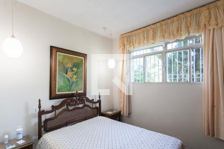 Suíte de casa à venda com 4 quartos, 239m² em Glória, Belo Horizonte