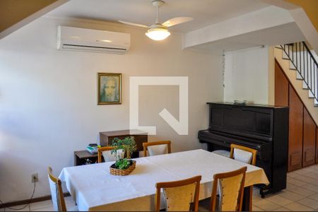 Casa à venda com 4 quartos, 135m² em Cidade Baixa, Porto Alegre