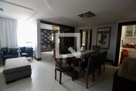 Sala  de apartamento para alugar com 4 quartos, 167m² em Ondina, Salvador