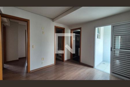 Corredor de apartamento para alugar com 4 quartos, 220m² em Funcionários, Belo Horizonte