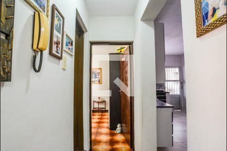 Corredor de casa à venda com 4 quartos, 140m² em Parque Novo Oratório, Santo André