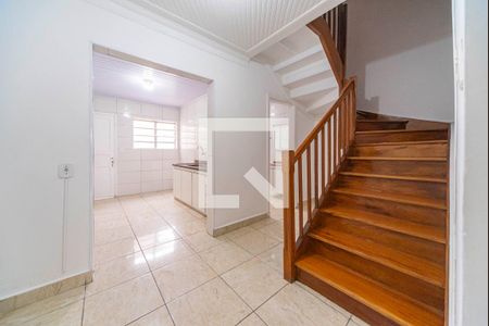 Hall da Escada  de casa para alugar com 2 quartos, 116m² em Vila Santa Teresa, Santo André