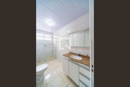 Banheiro  de casa para alugar com 2 quartos, 116m² em Vila Santa Teresa, Santo André