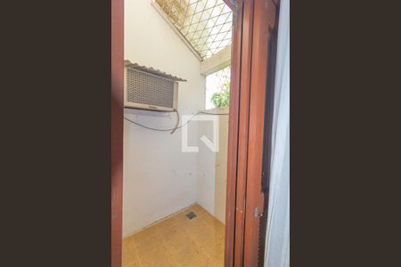 Casa à venda com 3 quartos, 60m² em Niterói, Canoas