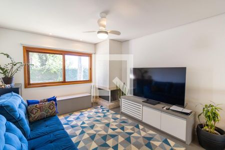 Sala de casa de condomínio à venda com 3 quartos, 153m² em Serraria, Porto Alegre