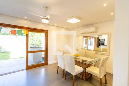 Sala de Jantar de casa de condomínio à venda com 3 quartos, 153m² em Serraria, Porto Alegre