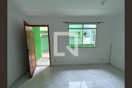 Casa para alugar com 2 quartos, 65m² em Bento Ribeiro, Rio de Janeiro