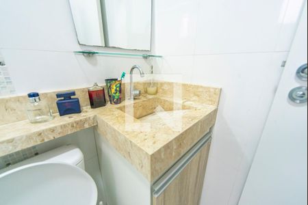 Banheiro de apartamento para alugar com 2 quartos, 45m² em Vila Bela Vista, Santo André