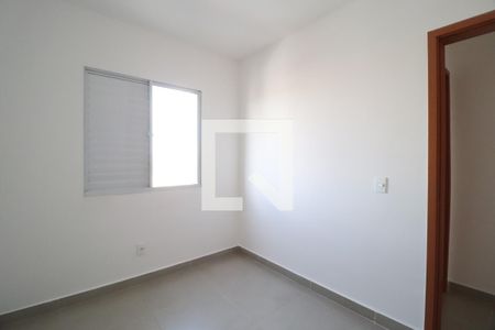 Quarto 1 de apartamento para alugar com 2 quartos, 51m² em Brasil, Uberlândia