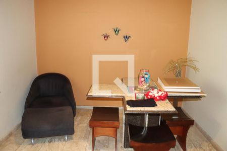 Casa de Condomínio para alugar com 4 quartos, 970m² em Bosque do Vianna, Cotia