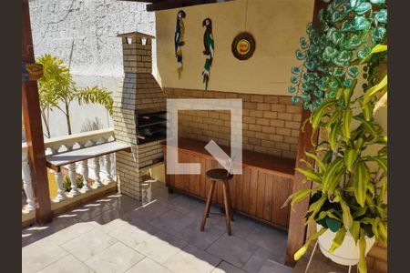 Área externa de casa para alugar com 3 quartos, 220m² em Cascadura, Rio de Janeiro