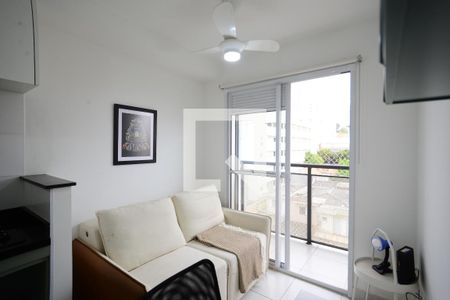 Sala/Cozinha de apartamento para alugar com 1 quarto, 30m² em Jardim da Gloria, São Paulo