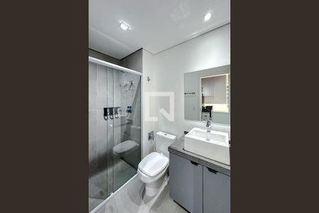 Banheiro de apartamento para alugar com 1 quarto, 25m² em Vila Regente Feijó, São Paulo