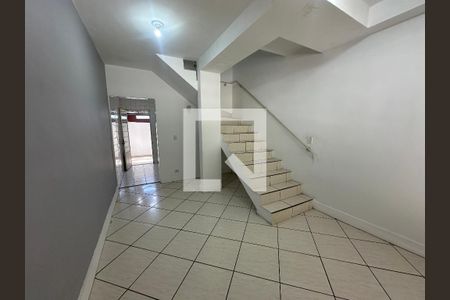 Sala de casa à venda com 2 quartos, 65m² em Jardim Regina Alice, Barueri