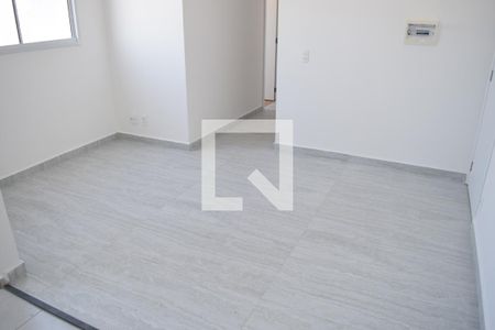 Sala de apartamento à venda com 2 quartos, 42m² em Guaiauna, São Paulo