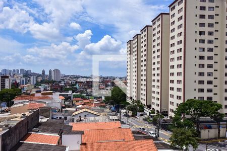 Vista do Quarto 1 de apartamento à venda com 2 quartos, 58m² em Chácara Agrindus, Taboão da Serra