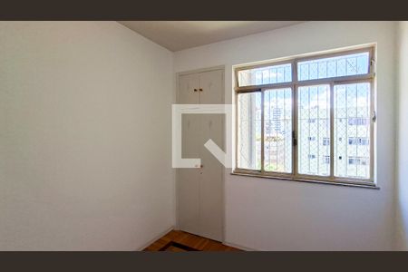 Quarto de apartamento à venda com 3 quartos, 87m² em Cruzeiro, Belo Horizonte