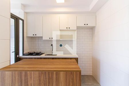 Cozinha de apartamento para alugar com 2 quartos, 47m² em Pompeia, São Paulo