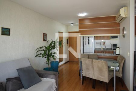Sala de apartamento à venda com 2 quartos, 72m² em Passo da Areia, Porto Alegre