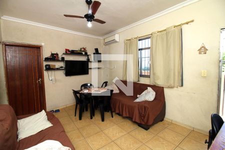 Sala de casa à venda com 2 quartos, 82m² em Irajá, Rio de Janeiro