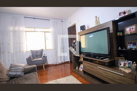 Casa à venda com 3 quartos, 200m² em Vila Nova Utinga, São Paulo