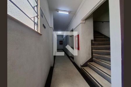 Corredor  de apartamento à venda com 1 quarto, 25m² em Centro, Rio de Janeiro