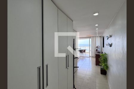 Corredor de apartamento à venda com 2 quartos, 70m² em Recreio dos Bandeirantes, Rio de Janeiro