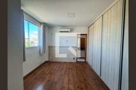 Apartamento à venda com 3 quartos, 180m² em Inconfidentes, Contagem