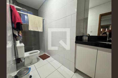 banheiro 1 de apartamento à venda com 3 quartos, 180m² em Inconfidentes, Contagem