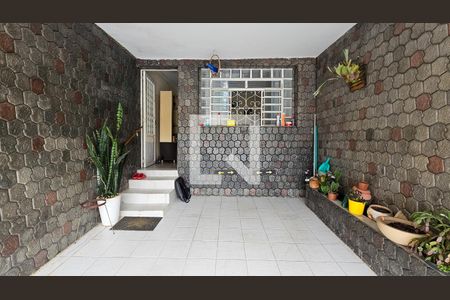 Garagem de casa à venda com 2 quartos, 84m² em Vila Inglesa, São Paulo