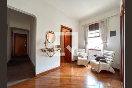 Hall de casa para alugar com 4 quartos, 430m² em Centro, Sorocaba