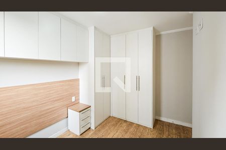 Quarto 2 de apartamento para alugar com 2 quartos, 50m² em Cidade Ariston Estela Azevedo, Carapicuíba