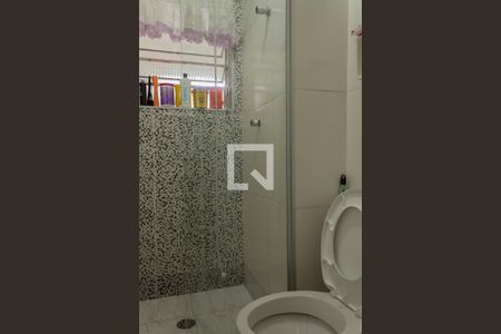 Banheiro de apartamento para alugar com 2 quartos, 76m² em Alves Dias, São Bernardo do Campo