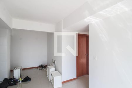 Sala de apartamento para alugar com 2 quartos, 49m² em Novo Horizonte, Nilópolis