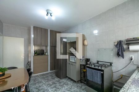 Casa à venda com 2 quartos, 152m² em Vila Vivaldi, São Bernardo do Campo