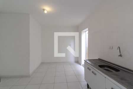 Sala - Cozinha de casa para alugar com 2 quartos, 67m² em Chácara Santo Antônio (zona Sul), São Paulo