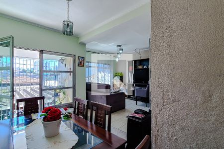 Sala de casa à venda com 3 quartos, 300m² em Vila Brasilina, São Paulo