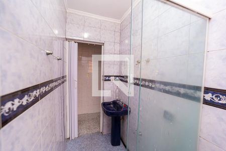 Banheiro de casa para alugar com 2 quartos, 90m² em Jardim Santo Antonio, São Paulo