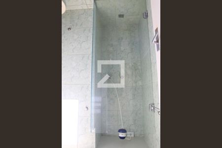 Banheiro 01 de apartamento para alugar com 2 quartos, 80m² em Setor Aeroporto, Goiânia