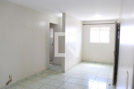 Sala de apartamento para alugar com 2 quartos, 80m² em Setor Aeroporto, Goiânia