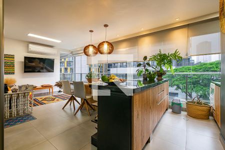 Varanda de apartamento para alugar com 3 quartos, 151m² em Vila Madalena, São Paulo