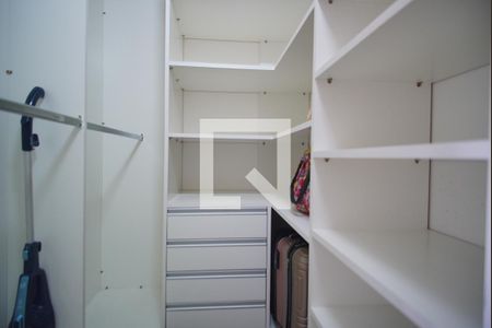 Closet de apartamento à venda com 1 quarto, 54m² em Petrópolis, Porto Alegre