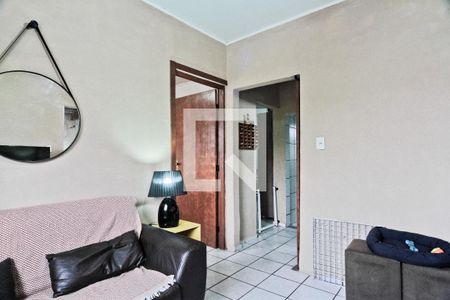 Casa à venda com 5 quartos, 285m² em Vila Carbone, São Paulo