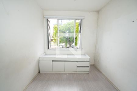 Quarto 2 de apartamento para alugar com 2 quartos, 59m² em Jardim Itu, Porto Alegre