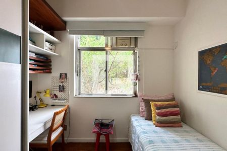 Apartamento à venda com 2 quartos, 75m² em Leme, Rio de Janeiro
