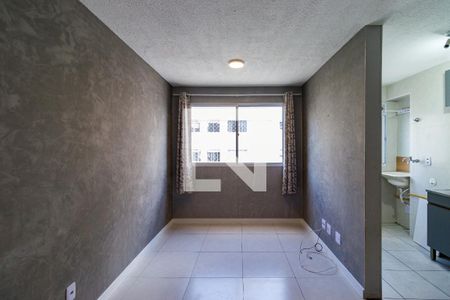 Sala de apartamento para alugar com 2 quartos, 43m² em Vila Suzana, São Paulo