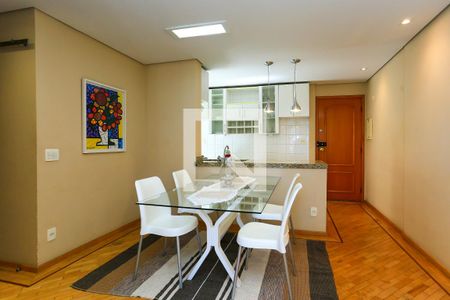 Sala  de apartamento à venda com 2 quartos, 58m² em Santo Amaro, São Paulo