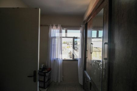 Closet da suíte de casa para alugar com 2 quartos, 150m² em Olinda, Nilópolis