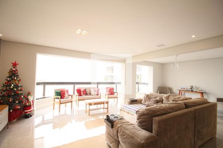 Apartamento à venda com 3 quartos, 211m² em Vila Suzana, São Paulo