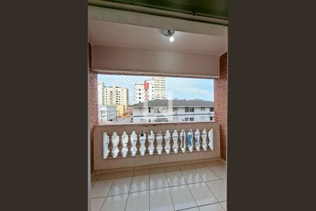 Sacada de apartamento para alugar com 3 quartos, 100m² em Vila Tupi, Praia Grande